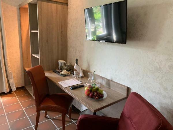 Burg 4*